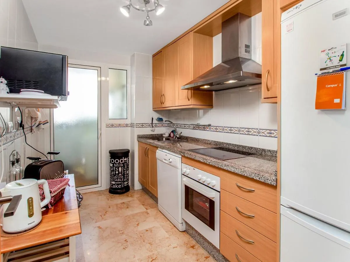 2091- Apt Close From All Amenities Манилва