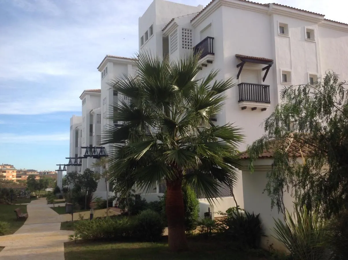 2091- Apt Close From All Amenities Манилва Испания