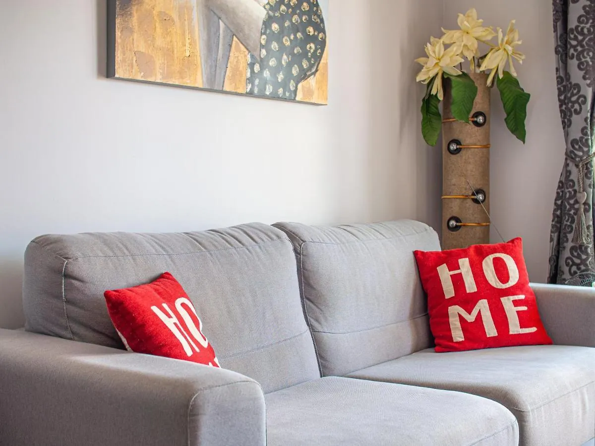 2091- Apt Close From All Amenities Манилва Испания